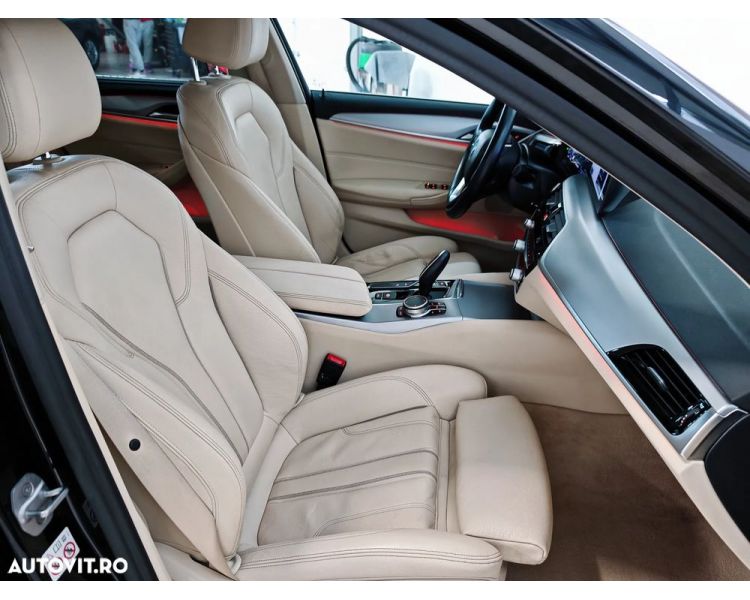 BMW Seria 5 530e 2.0 Plug In Hybrid Int Beige 12.2019