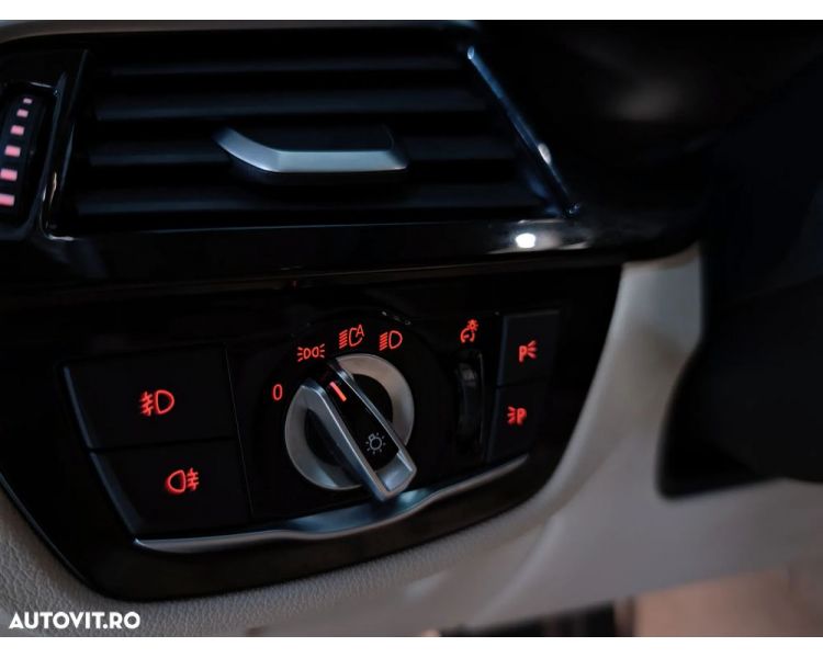 BMW Seria 5 530e 2.0 Plug In Hybrid Int Beige 12.2019