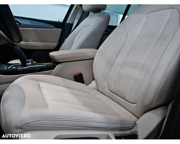 BMW X3 xDrive30e Plug In Hybrid 4x4 Automat Int. Beige
