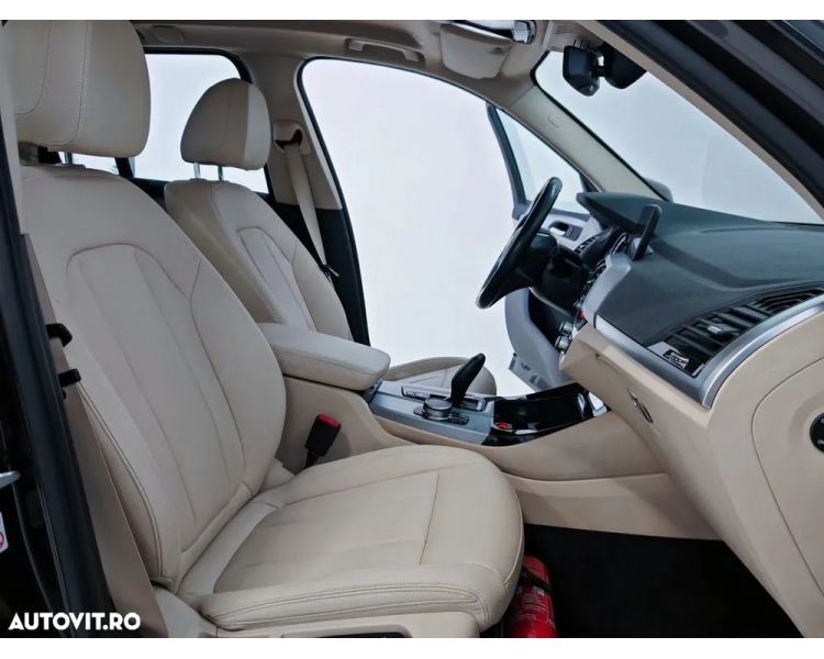 BMW X3 xDrive30e Plug In Hybrid 4x4 Automat Int. Beige