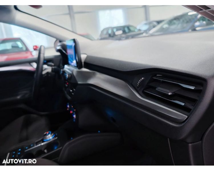 Ford Focus Turnier 1.5 EcoBlue Start-Stopp-System Aut. TITANIUM