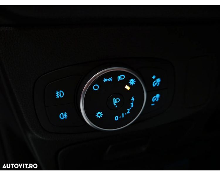 Ford Focus Turnier 1.5 EcoBlue Start-Stopp-System Aut. TITANIUM