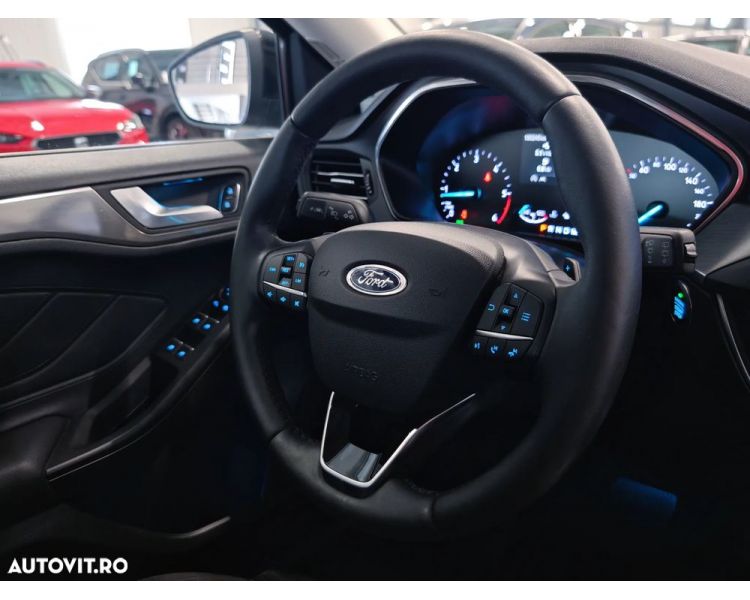 Ford Focus Turnier 1.5 EcoBlue Start-Stopp-System Aut. TITANIUM