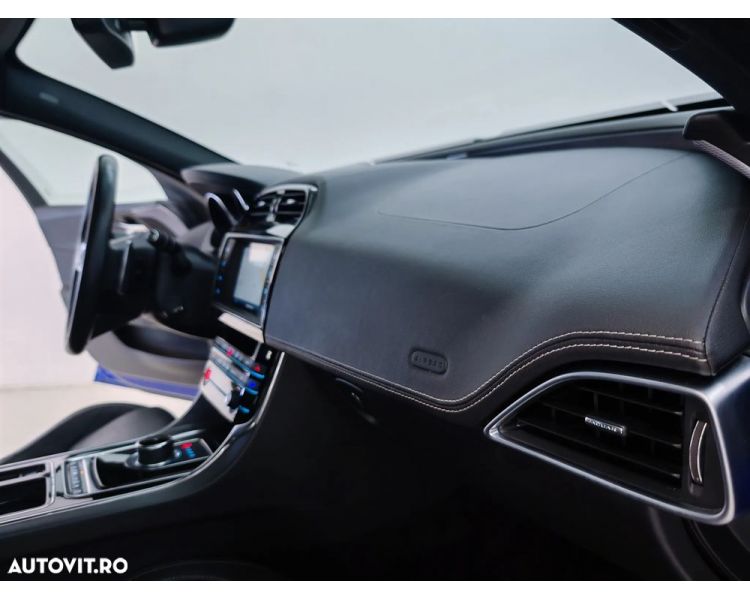 Jaguar XE E-Performance Aut. Pure R-Sport