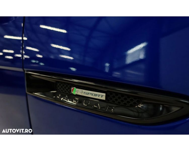 Jaguar XE E-Performance Aut. Pure R-Sport