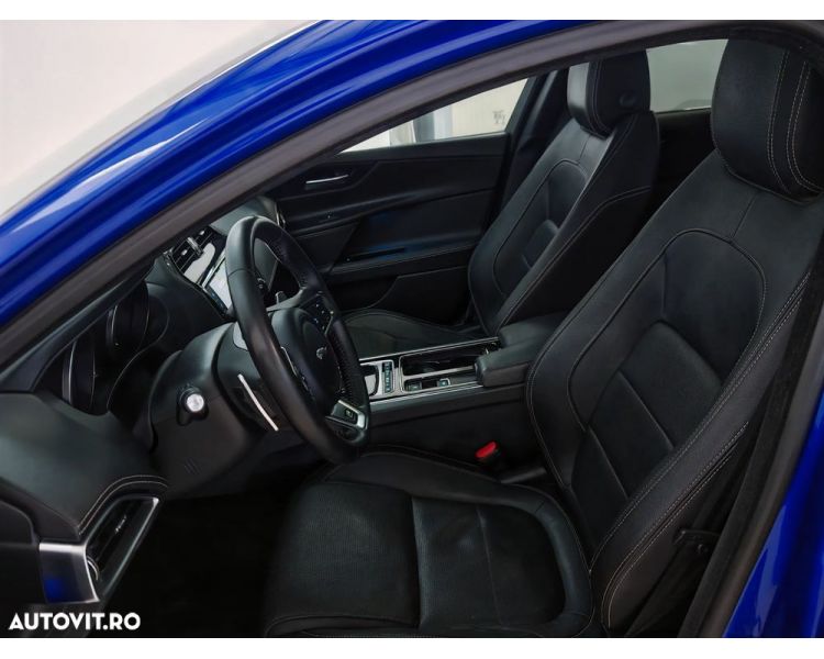 Jaguar XE E-Performance Aut. Pure R-Sport