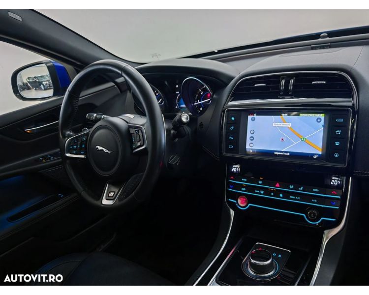 Jaguar XE E-Performance Aut. Pure R-Sport