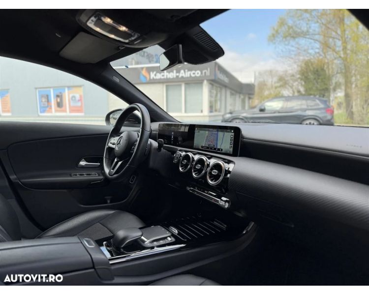 Mercedes-Benz CLA 180 d 7G-DCT