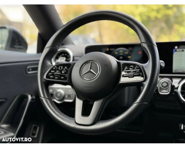 Mercedes-Benz CLA 180 d 7G-DCT