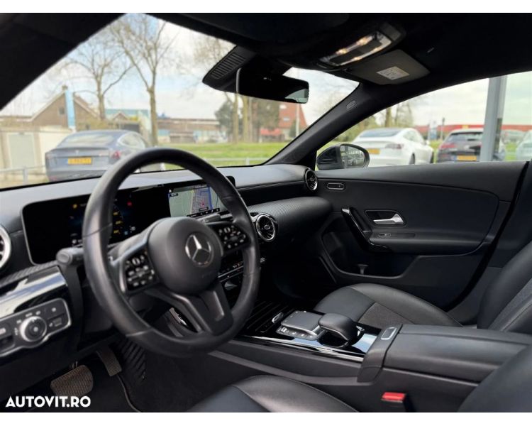 Mercedes-Benz CLA 180 d 7G-DCT