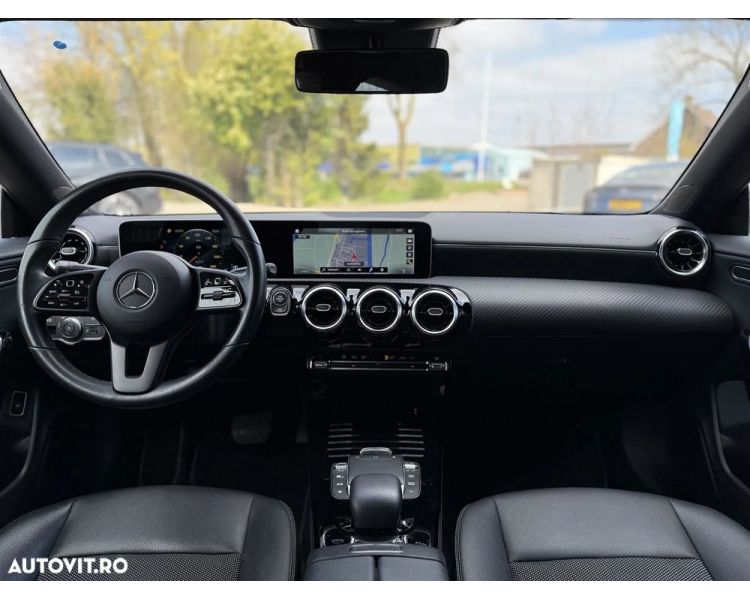 Mercedes-Benz CLA 180 d 7G-DCT