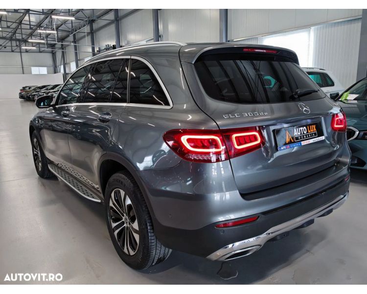 Mercedes-Benz GLC 300de 2.0 4-Matic 4x4 9G-TRONIC Plug In Hybrid 306 HP