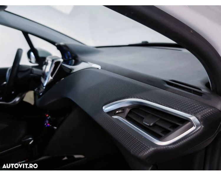 Peugeot 2008 1.2 PureTech Turbo EAT6 S&S Allure