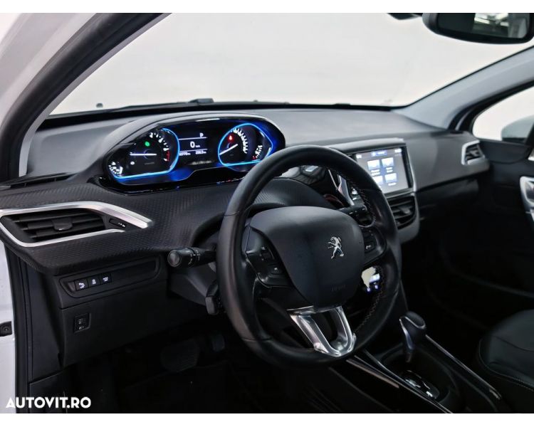 Peugeot 2008 1.2 PureTech Turbo EAT6 S&S Allure