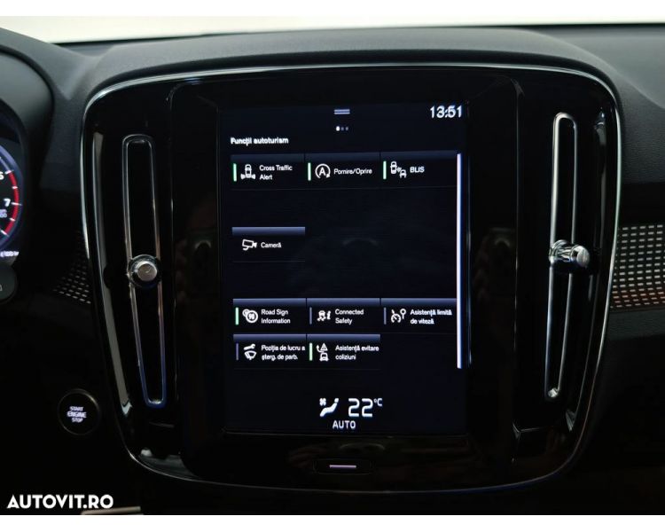 Volvo XC 40 T3 R-Design