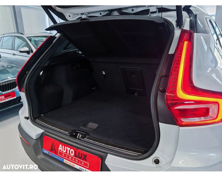 Volvo XC 40 T3 R-Design