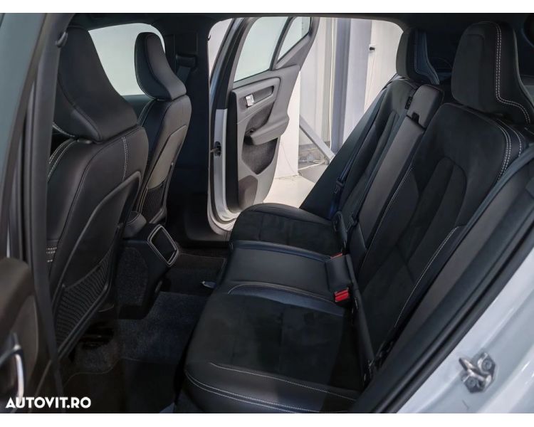 Volvo XC 40 T3 R-Design
