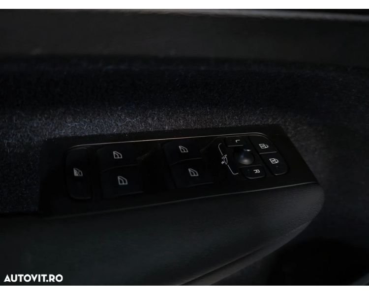 Volvo XC 40 T4 Recharge DKG Inscription Expression Plug in Hybrid 211 HP