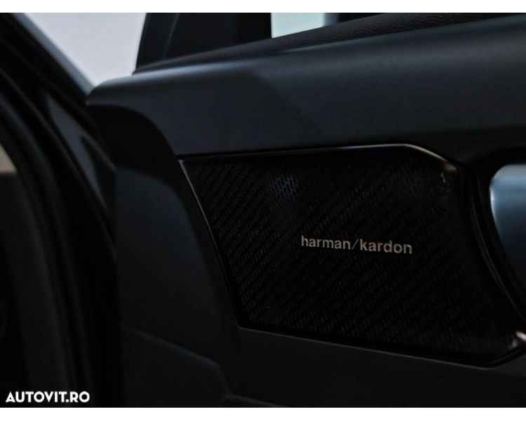 Volvo XC 40 T4 Recharge DKG Inscription Expression Plug in Hybrid 211 HP