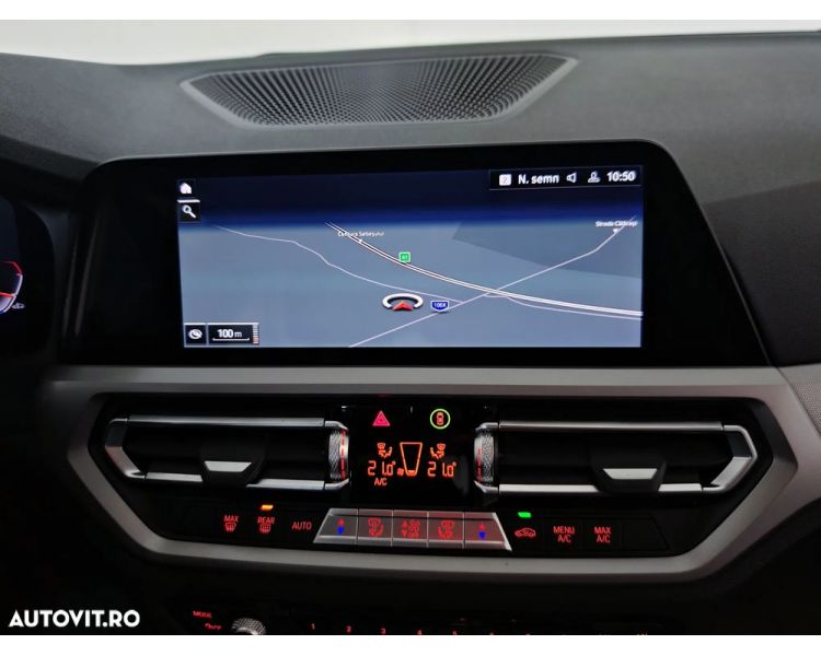 BMW Seria 3 318i Aut. Advantage