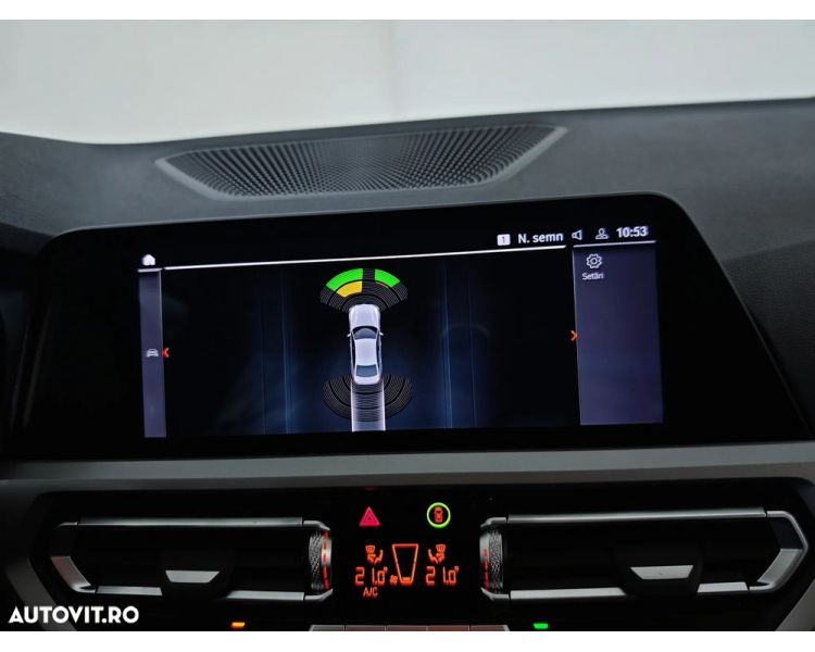 BMW Seria 3 318i Aut. Advantage