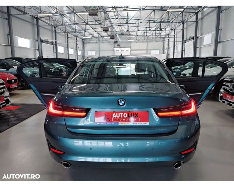 BMW Seria 3 318i Aut. Advantage