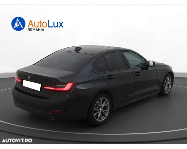 BMW Seria 3 320i Aut. High Executive