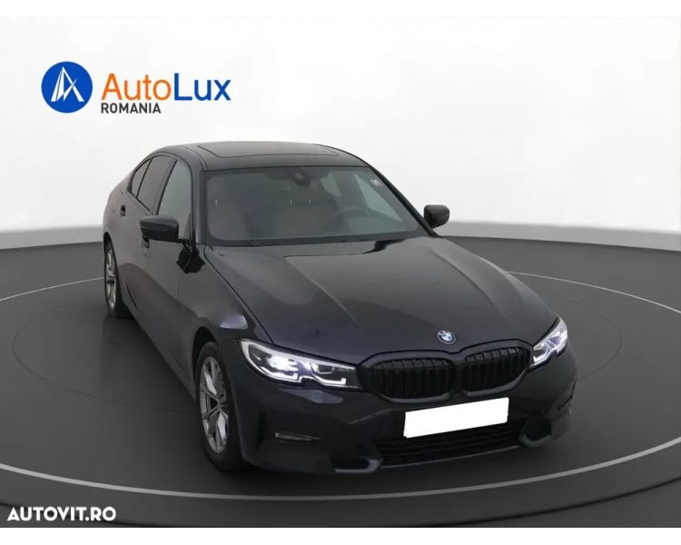 BMW Seria 3 320i Aut. High Executive