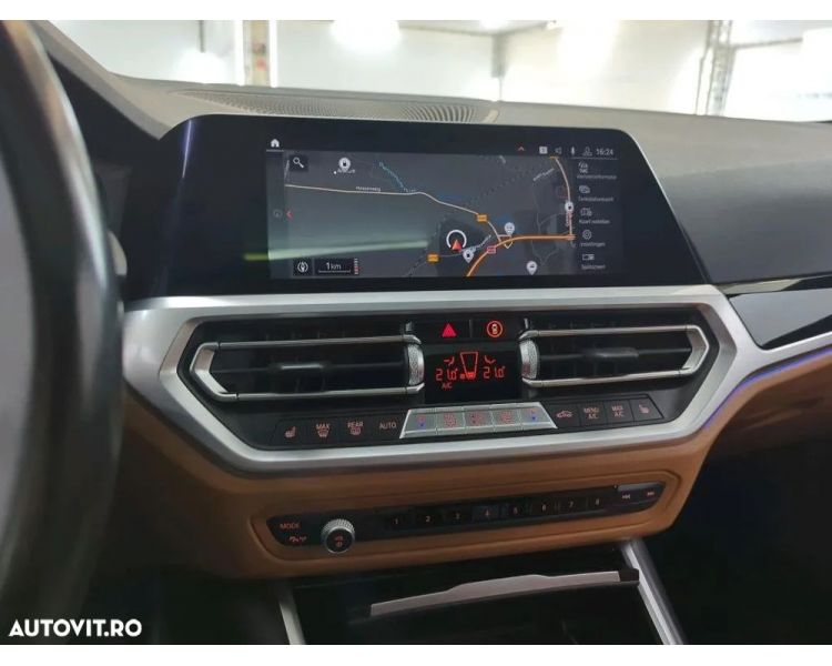 BMW Seria 3 320i Aut. High Executive