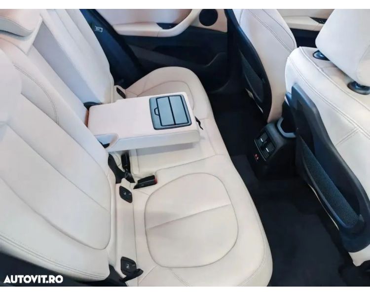 BMW X1 xDrive25e Aut Plug in Hybrid 4x4/ Int Beige, 220 HP