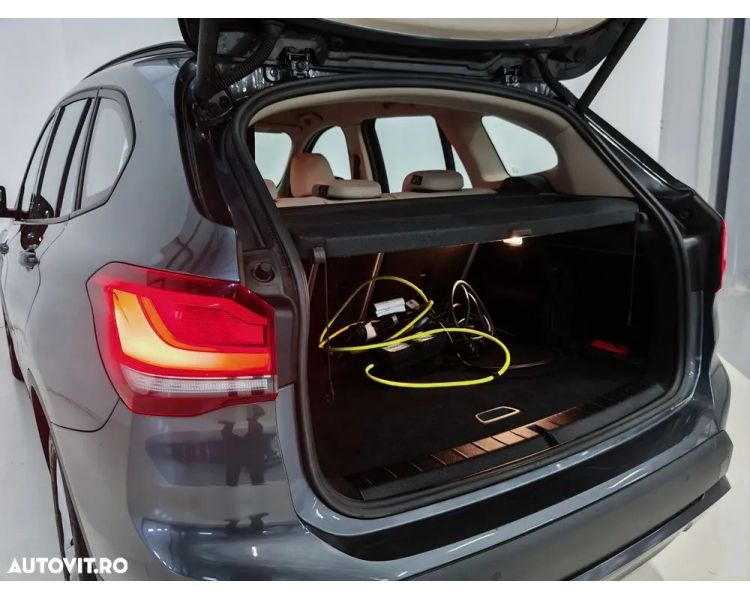 BMW X1 xDrive25e Aut Plug in Hybrid 4x4/ Int Beige, 220 HP