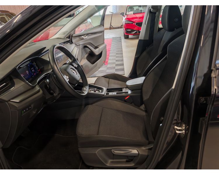 Skoda Octavia Combi 2.0 TDI Executive - Diesel - Automatic