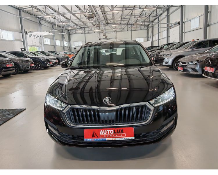Skoda Octavia Combi 2.0 TDI Executive - Diesel - Automatic
