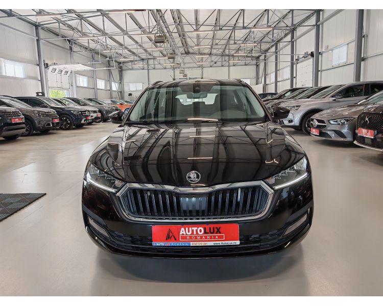 Skoda Octavia Combi 2.0 TDI Executive - Diesel - Automatic