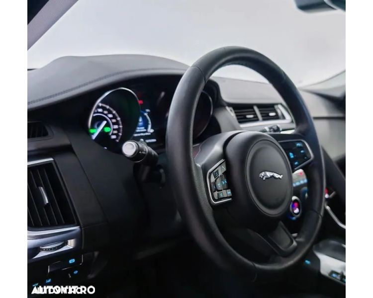 Jaguar E-Pace 2.0 D150 LED Navi-Pro KeylessGo Camera Klima PDC