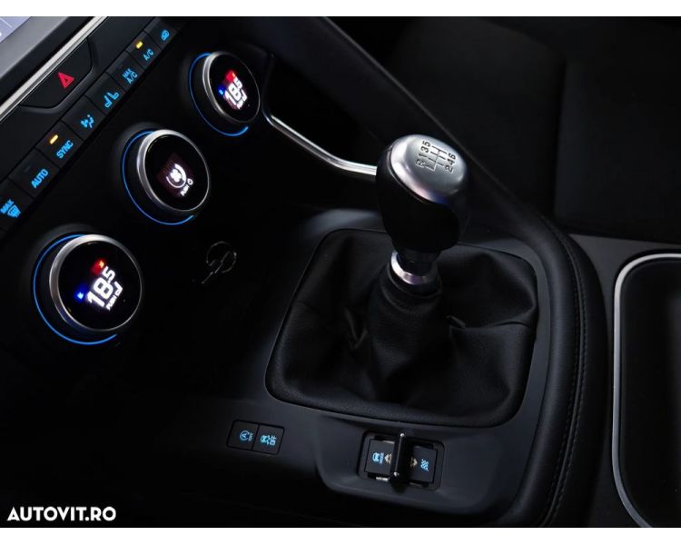 Jaguar E-Pace 2.0 D150 LED Navi-Pro KeylessGo Camera Klima PDC