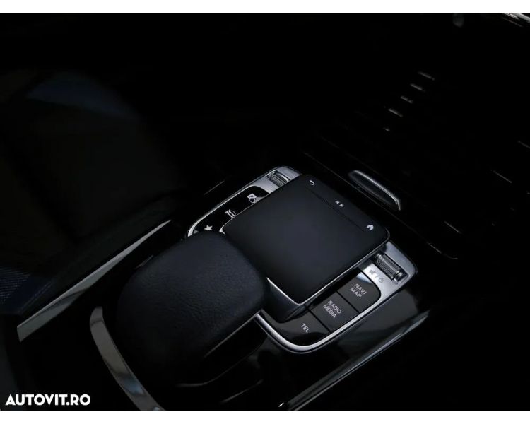 Mercedes-Benz A 180 7G-DCT