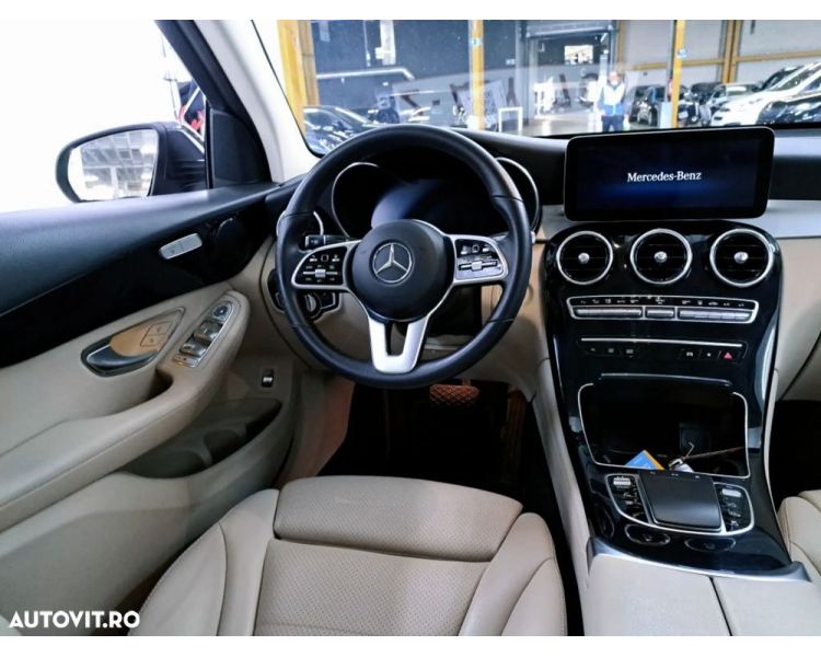 Mercedes-Benz GLC 300 de 4Matic 9G-TRONIC