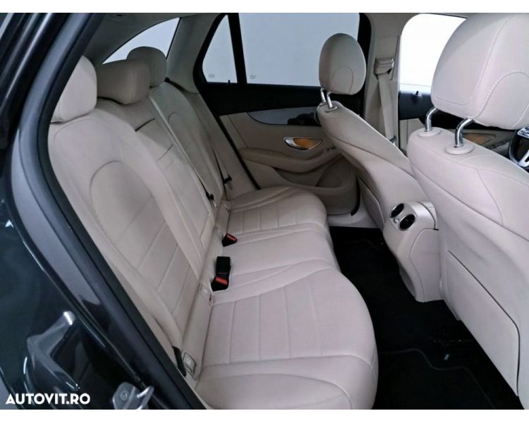 Mercedes-Benz GLC 300 de 4Matic 9G-TRONIC
