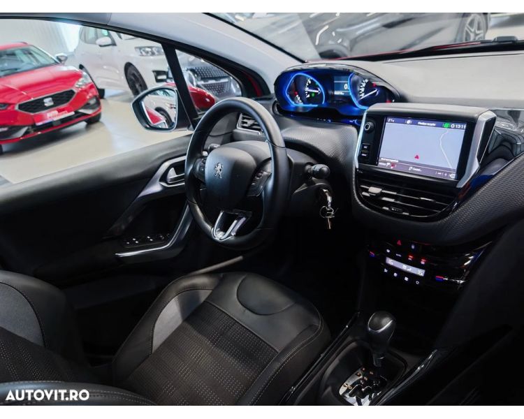 Peugeot 2008 1.2 PureTech Turbo EAT6 S&S Allure