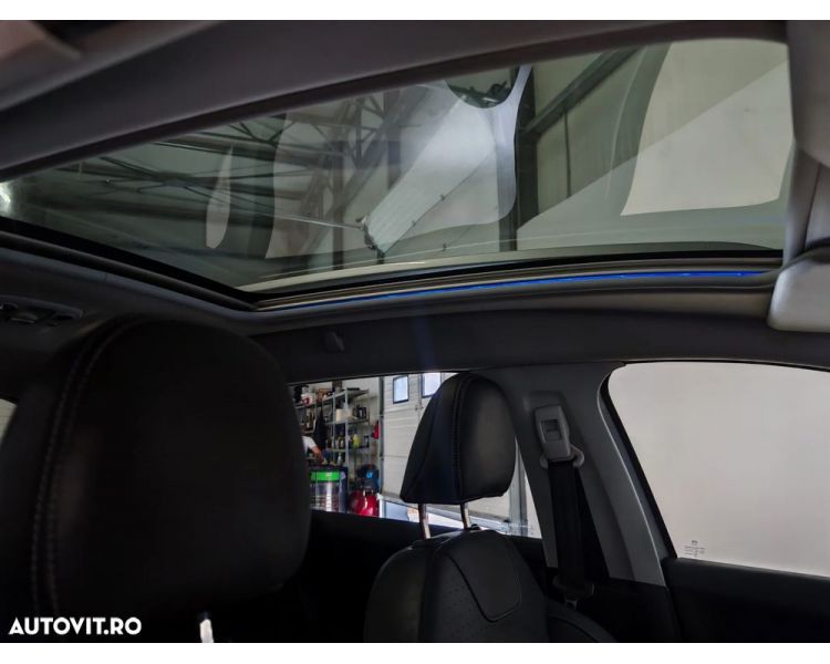 Peugeot 2008 1.2 e-THP Feline Titane