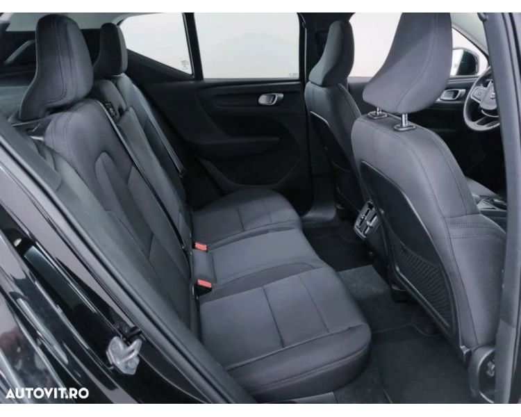 Volvo XC 40 T3 Geartronic Momentum Pro