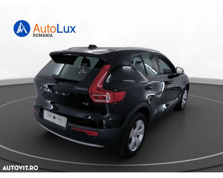 Volvo XC 40 T3 Geartronic Momentum Pro