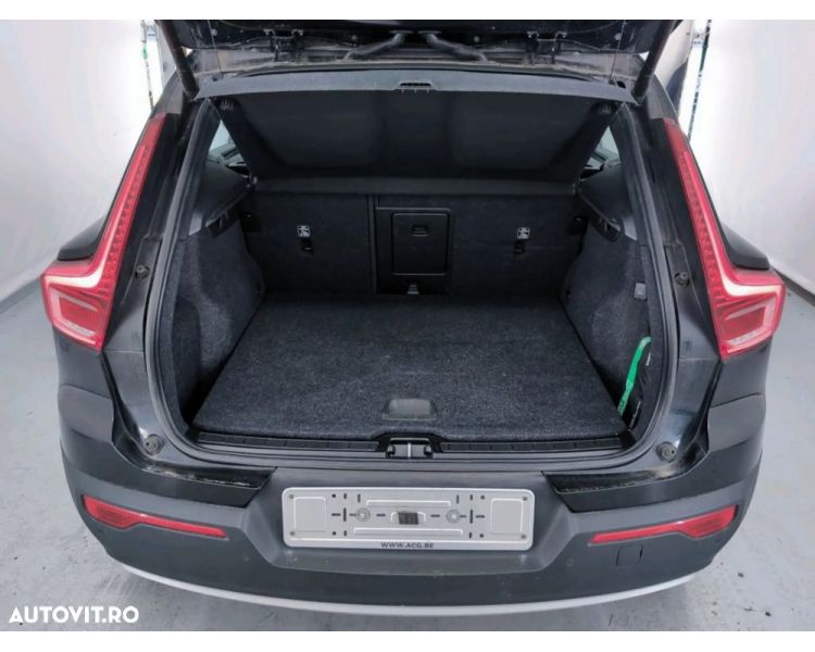 Volvo XC 40 T3 Geartronic Momentum Pro