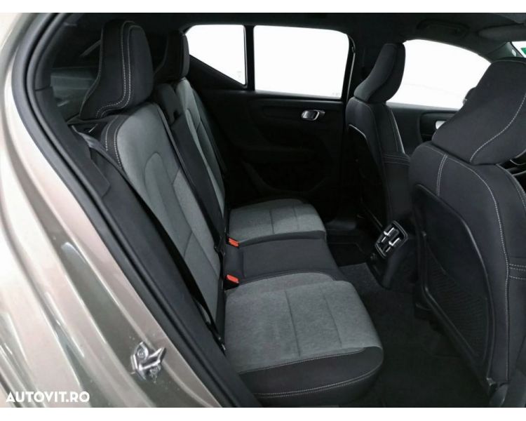 Volvo XC 40 T4 Recharge DKG Inscription Expression