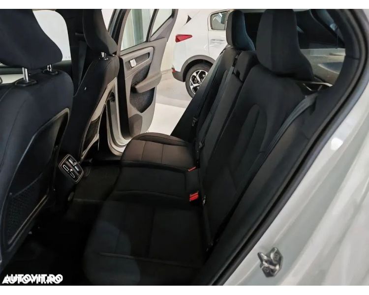 Volvo XC 40 T4 Recharge DKG Inscription Expression Plug in Hybrid 211 Cp