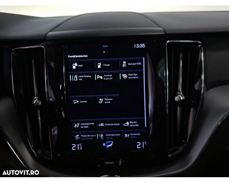 Volvo XC 60 T8 Twin Engine AWD Plug In Hybrid 303 HP + Electric Power