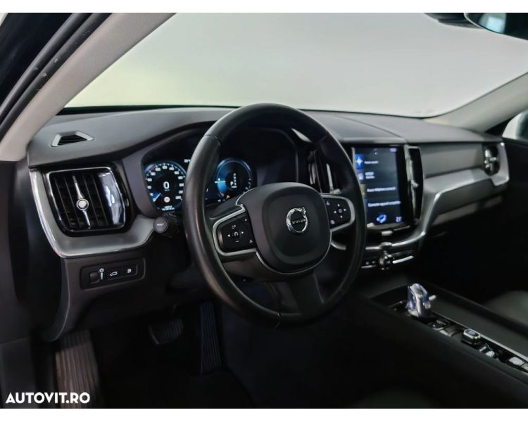 Volvo XC 60 T8 Twin Engine AWD Plug In Hybrid 303 HP + Electric Power