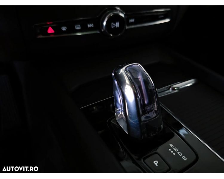 Volvo XC 60 T8 Twin Engine AWD Plug In Hybrid 303 HP + Electric Power