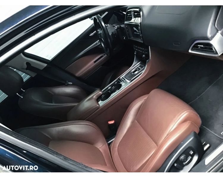 Jaguar XE 20d Aut. Prestige Ambient , Int Beige
